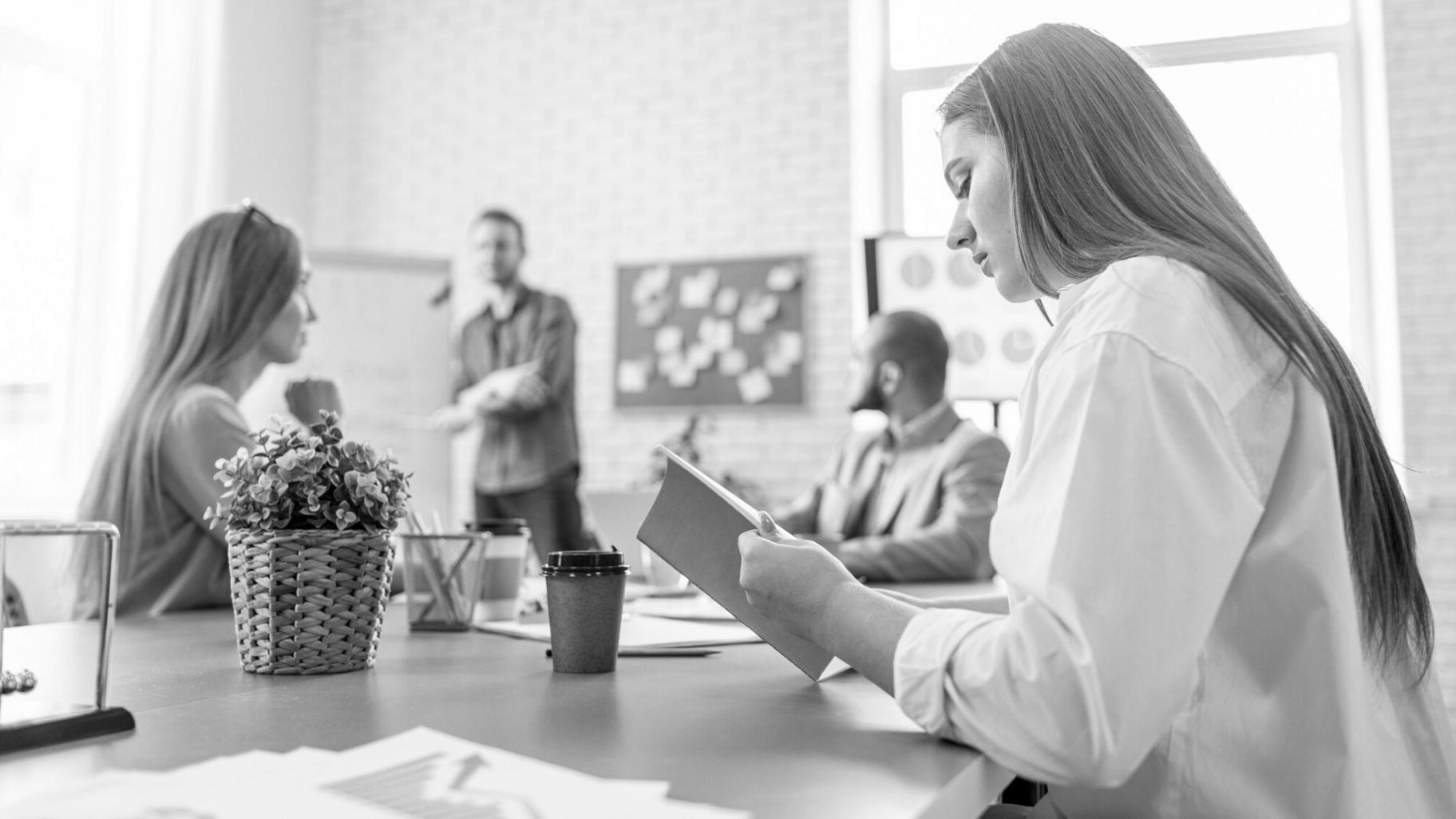 Esempio di macrofotografia dettagliata che mostra texture e composizione artistica